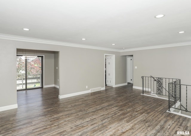 3503 36th St, Moline, IL 61265 - unfurnished room with wood finished floors, ornamental molding, and recessed lighting
