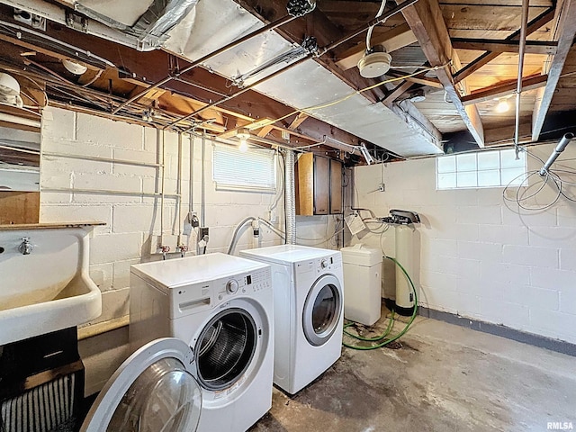 409 E Pearl St, Geneseo, IL 61254 - laundry room with washing machine and dryer