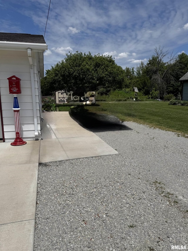 101 E 6th St, Sherrard, IL 61281 - view of grassy yard
