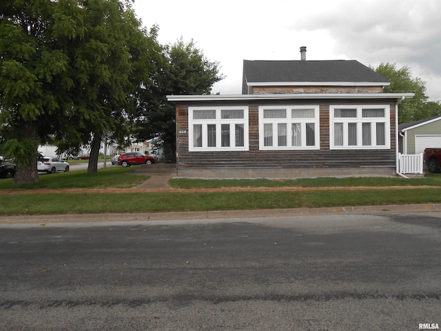 636 3rd St, Buffalo, IA 52728 - view of front of property with roof with shingles