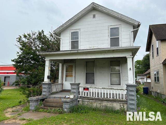 423 9th Ave S, Clinton, IA 52732 - photo 1