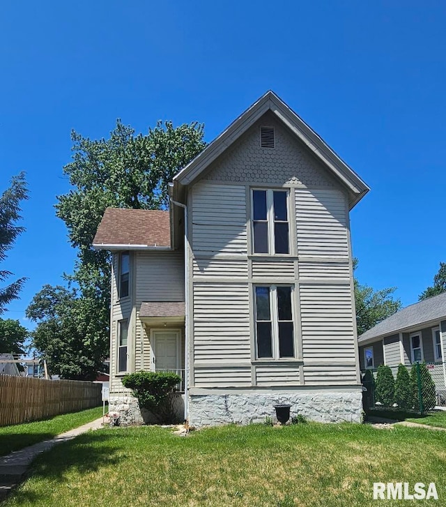 602 Kenilworth Ct, Clinton, IA 52732 - photo 1