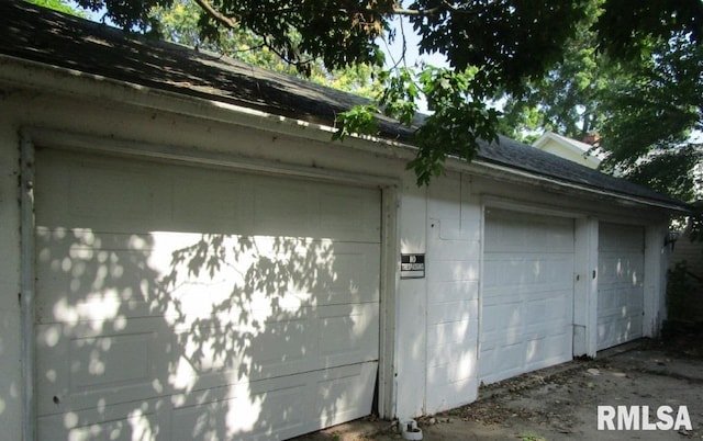 504 N College Ave, Aledo, IL 61231 - view of detached garage