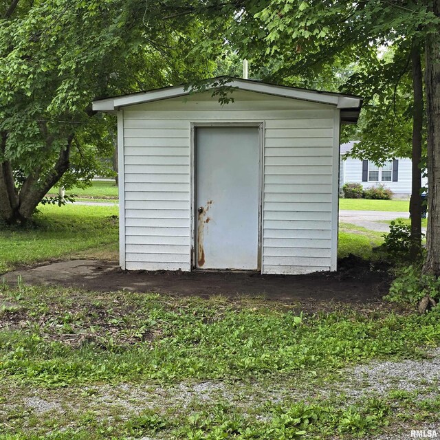 314 Chestnut St, Cambria, IL 62915 - view of shed