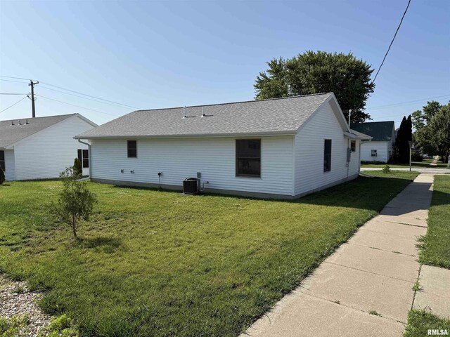 301 Church Ave, Lost Nation, IA 52254 - photo 5