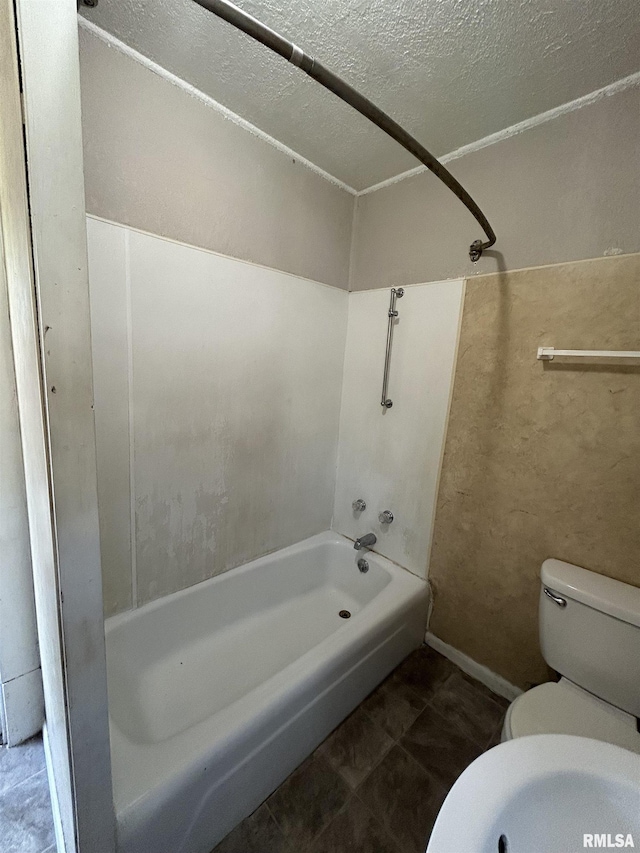 239 15th Ave, East Moline, IL 61244 - full bath featuring shower / washtub combination and a textured ceiling