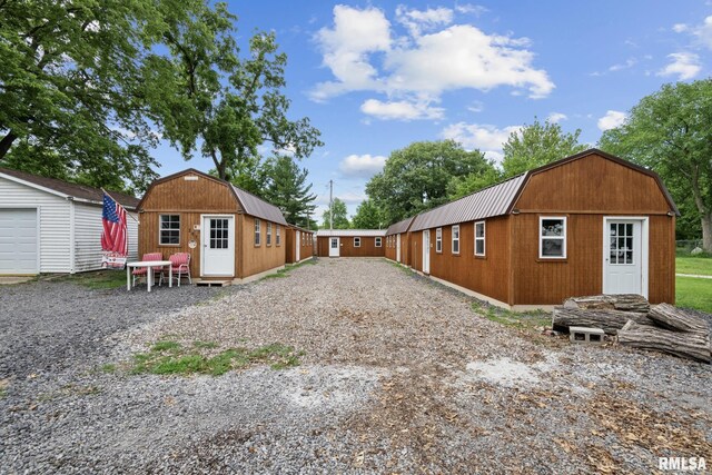 207 Railroad St, New Boston, IL 61272