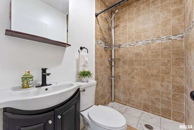 115 4th St, Colona, IL 61241 - full bathroom with tiled shower and vanity