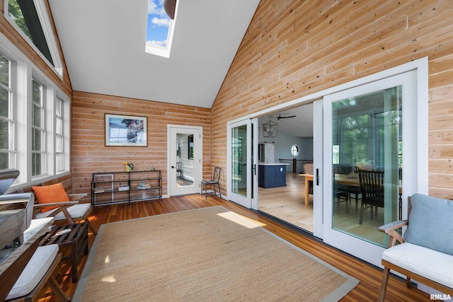 223 N 2nd St, Le Claire, IA 52753 - sunroom / solarium with lofted ceiling and a skylight