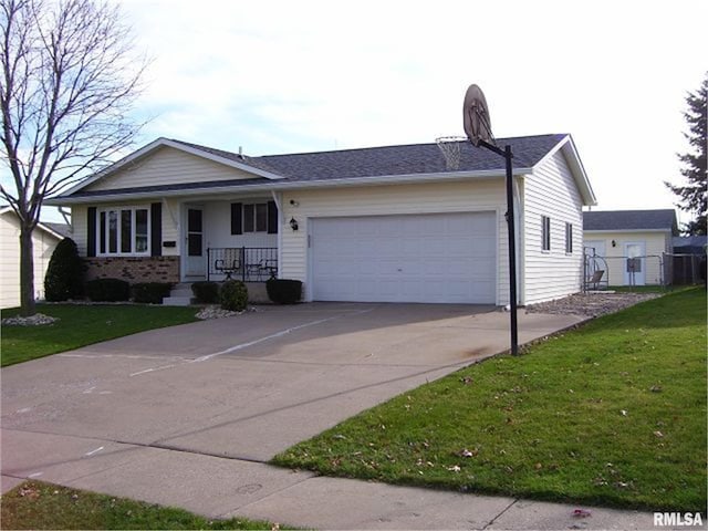 2865 S Hampton Dr, Bettendorf, IA 52722 - single story home with a garage, a front yard, covered porch, and driveway