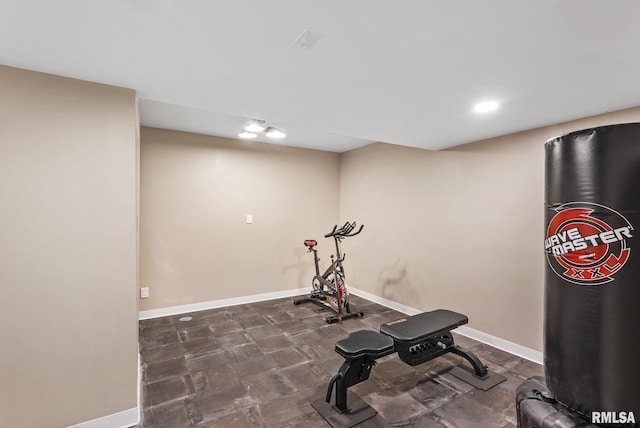 17 Wildwood Trl, Bettendorf, IA 52722 - exercise room featuring baseboards and recessed lighting
