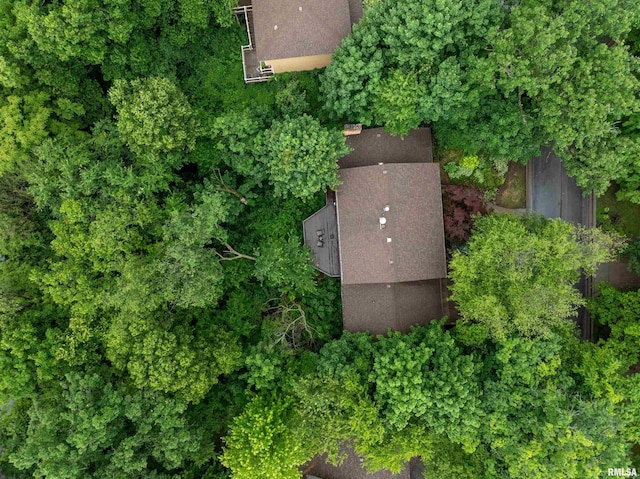 17 Wildwood Trl, Bettendorf, IA 52722 - aerial view of property and surrounding area