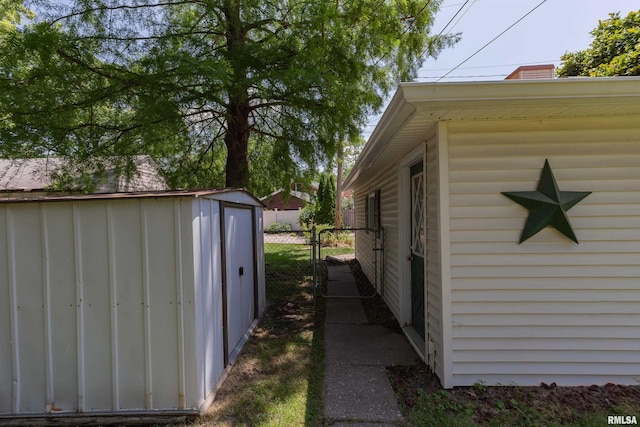 1635 Eastmere Dr, Davenport, IA 52803 - view of property exterior with a storage shed
