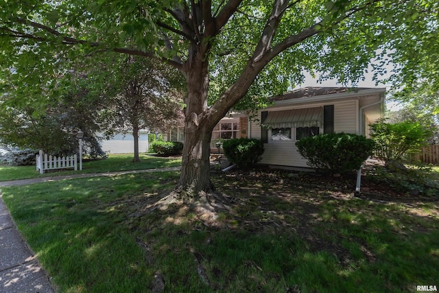 1635 Eastmere Dr, Davenport, IA 52803 - view of front of house