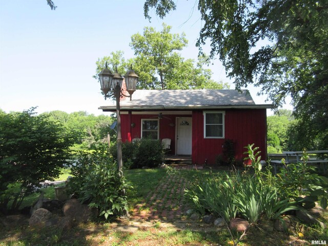 32 Crescent Lk, Alpha, IL 61413 - view of front of home