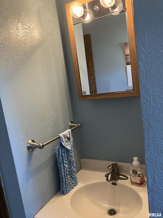 420 E Garfield St, Kewanee, IL 61443 - bathroom featuring a sink