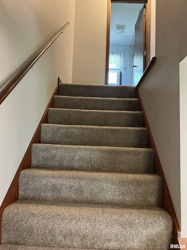 420 E Garfield St, Kewanee, IL 61443 - view of stairway