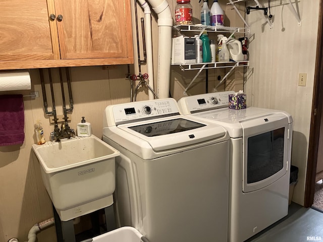 420 E Garfield St, Kewanee, IL 61443 - laundry room with washing machine and dryer and cabinet space