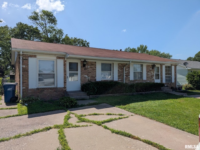 1012 12th St, Silvis, IL 61282 - photo 1
