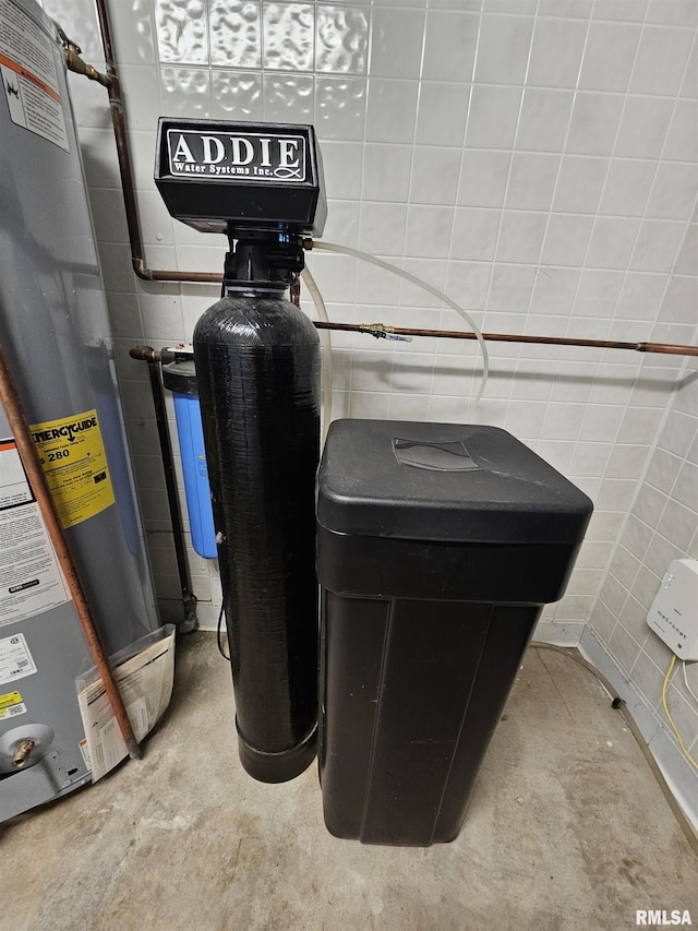 2409 9th St, Silvis, IL 61282 - utility room with water heater