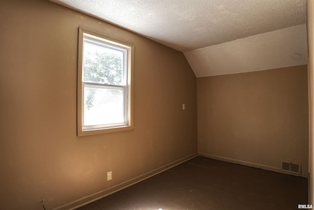 1607 Pershing Blvd, Clinton, IA 52732 - photo 15
