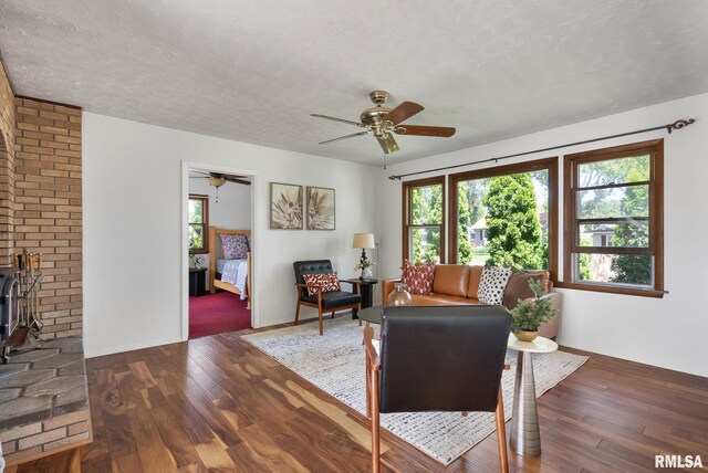 2423 45th St, Moline, IL 61265 - photo 4