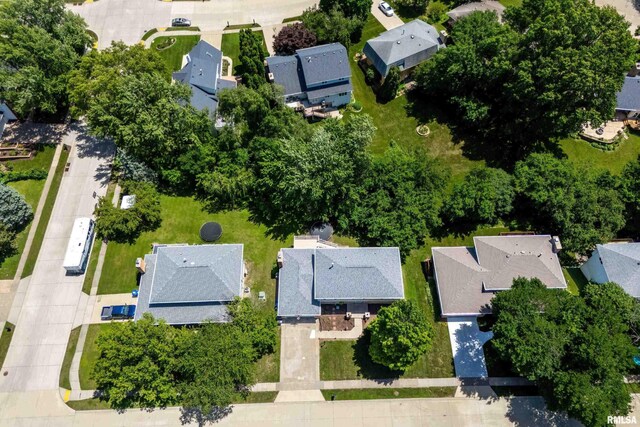 4345 Amesbury Dr, Bettendorf, IA 52722 - photo 48