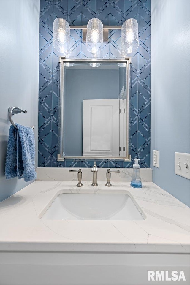 1100 Wild W Dr, Le Claire, IA 52753 - bathroom with vanity