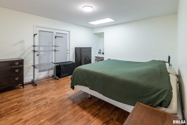 901 E Gregory Ave, Marion, IL 62959 - bedroom with wood finished floors and baseboards