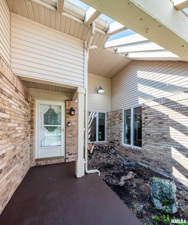 901 E Gregory Ave, Marion, IL 62959 - entrance to property with brick siding