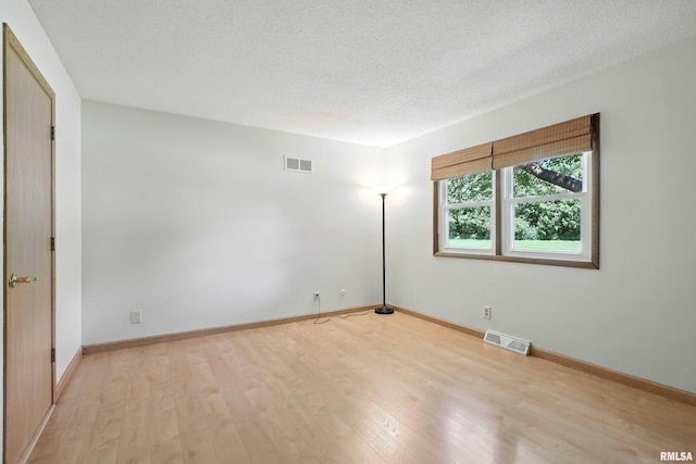 8 Brookside Ct, Bettendorf, IA 52722 - photo 24