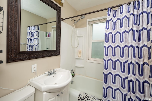 419 50th St, Moline, IL 61265 - full bathroom with shower / bath combination with curtain and vanity