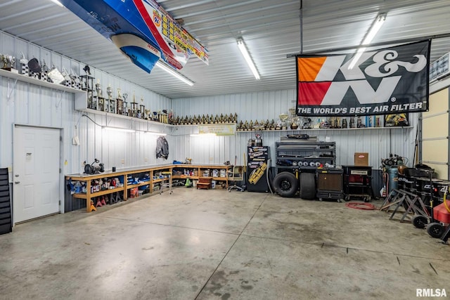 4182 Baptist Camp Rd, Carterville, IL 62918 - garage with a workshop area