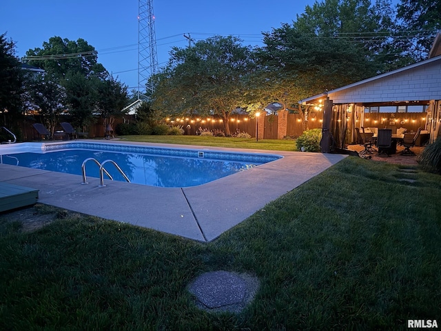 305 W Main St, Carmi, IL 62821 - photo 48