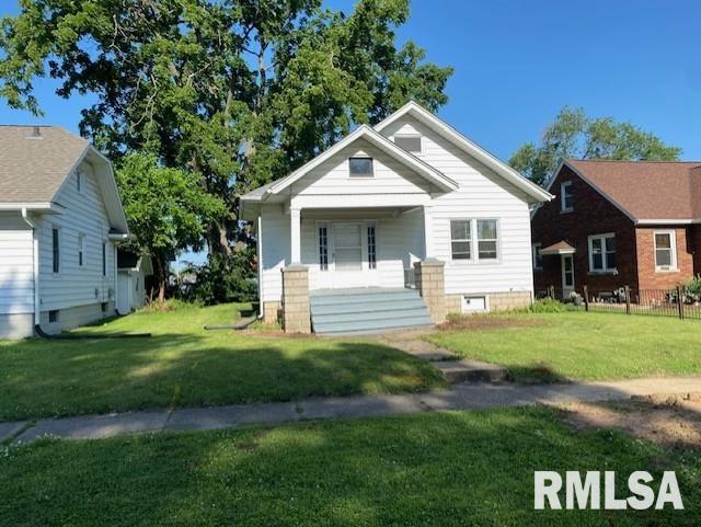 255 44th St, Moline, IL 61265 - photo 1
