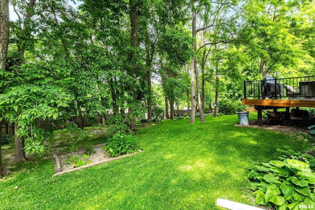 905 Bridgeview Place, Le Claire, IA 52753 - view of yard with a deck
