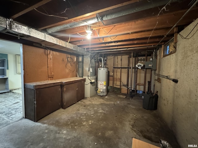 2938 Summit Hills Ct, Bettendorf, IA 52722 - unfinished basement with gas water heater and heating unit