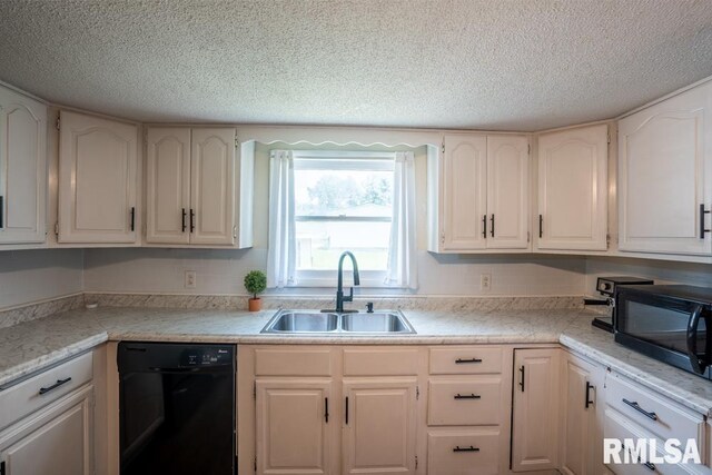 606 S Mulkey St, Christopher, IL 62822 - photo 12