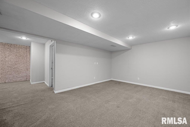 711 W Hickory St, Eldridge, IA 52748 - photo 26