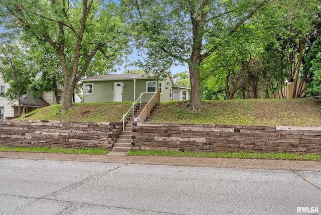 1614 W 15th St, Davenport, IA 52804 - photo 1
