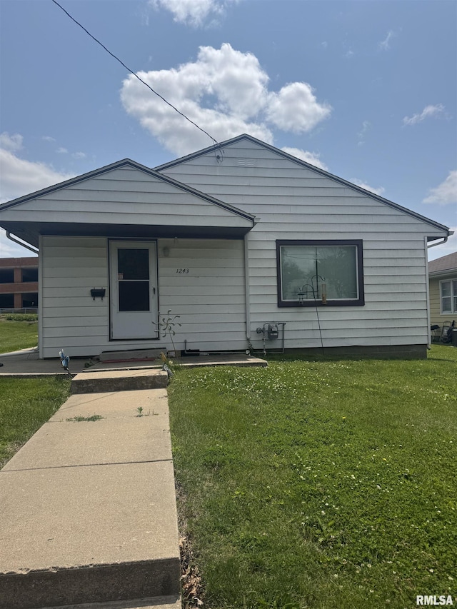 1243 E Dover Ct, Davenport, IA 52803 - photo 1