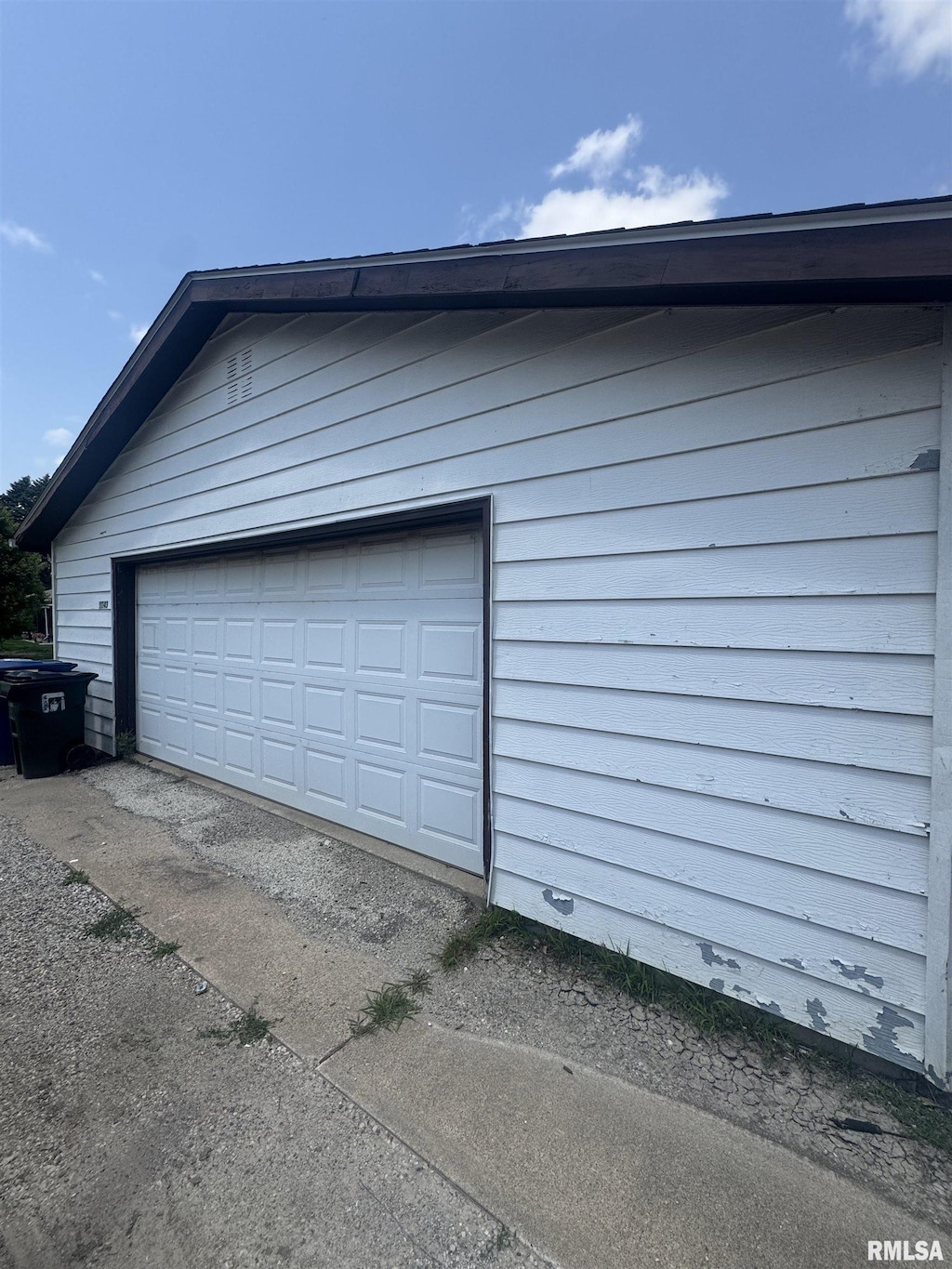 1243 E Dover Ct, Davenport, IA 52803 - photo 4