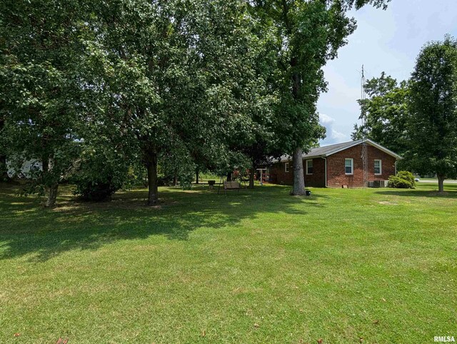 1425 Coffee Rd, Raleigh, IL 62977 - photo 41
