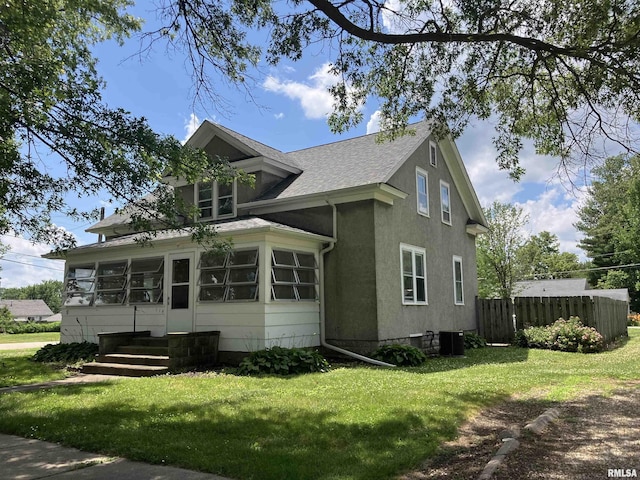 114 S State St, Annawan, IL 61234 - view of front of property with roof with shingles