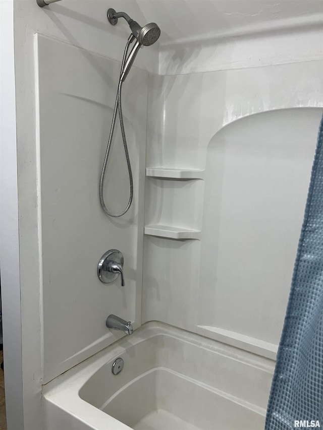 114 S State St, Annawan, IL 61234 - bathroom featuring shower / tub combination