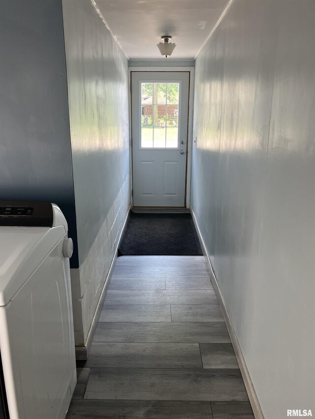 114 S State St, Annawan, IL 61234 - entryway with washer / clothes dryer and wood finished floors