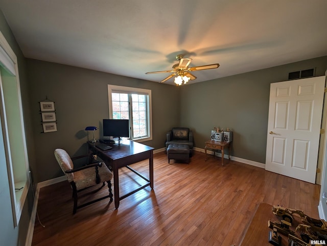 1315 W Wexford Pl, Peoria, IL 61615 - office area featuring ceiling fan and light wood-style flooring