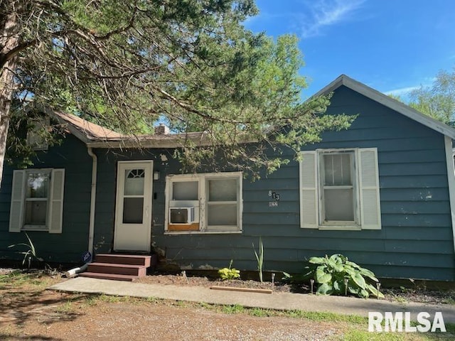 822 W Kennicott St, Carbondale, IL 62901 - photo 2