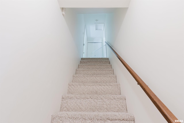 1506 E Oak St, West Frankfort, IL 62896 - view of stairs