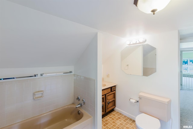 1506 E Oak St, West Frankfort, IL 62896 - bathroom with a bath and vanity